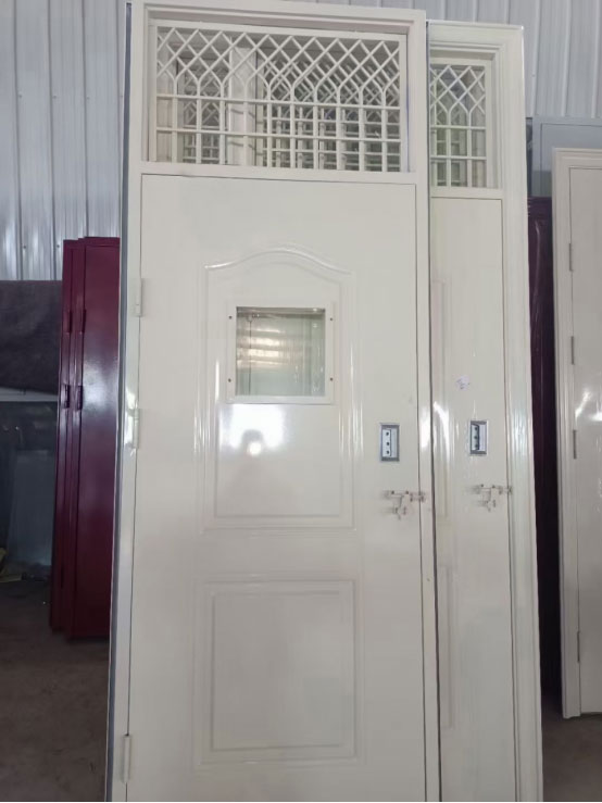 榆林学校教室门 榆林学校教室门